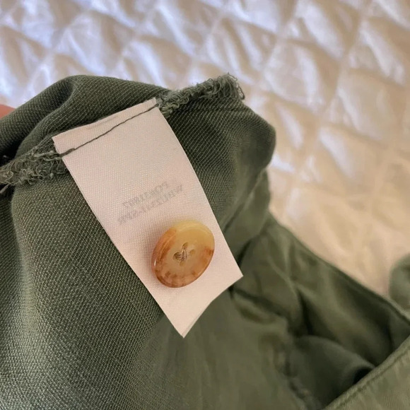 Faherty Arlie green front waist tie shorts - Picture 9 of 10